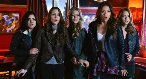 Pretty Little Liars: Season 5 Episode 4 Hanna's Circular Two 